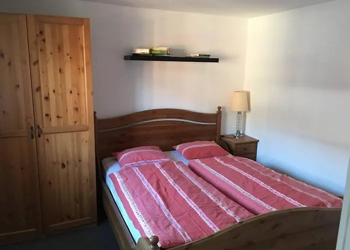 Julia & Maria * הופגרטן אים בריקסנטל